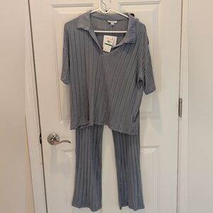 NWT size large Roudelain 2-piece slate blue pajama set.